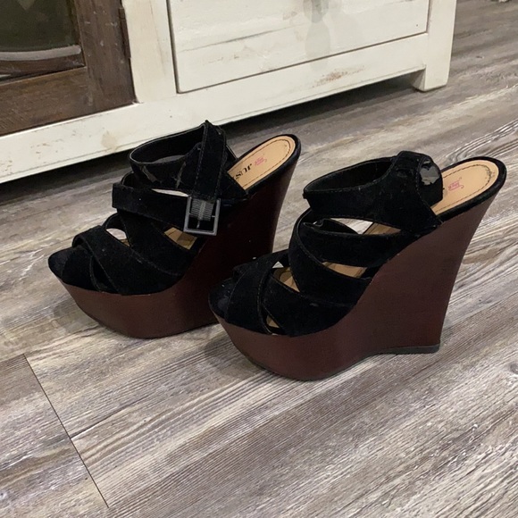 Wedges - Picture 3 of 3